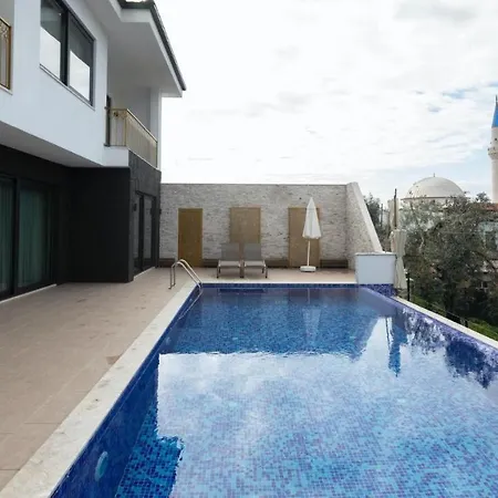 Artemis Villa *